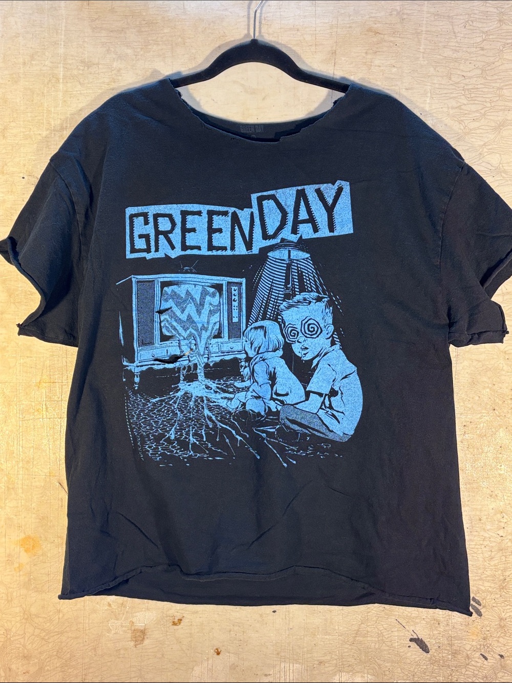 Green Day Black Graphic Crop Tee